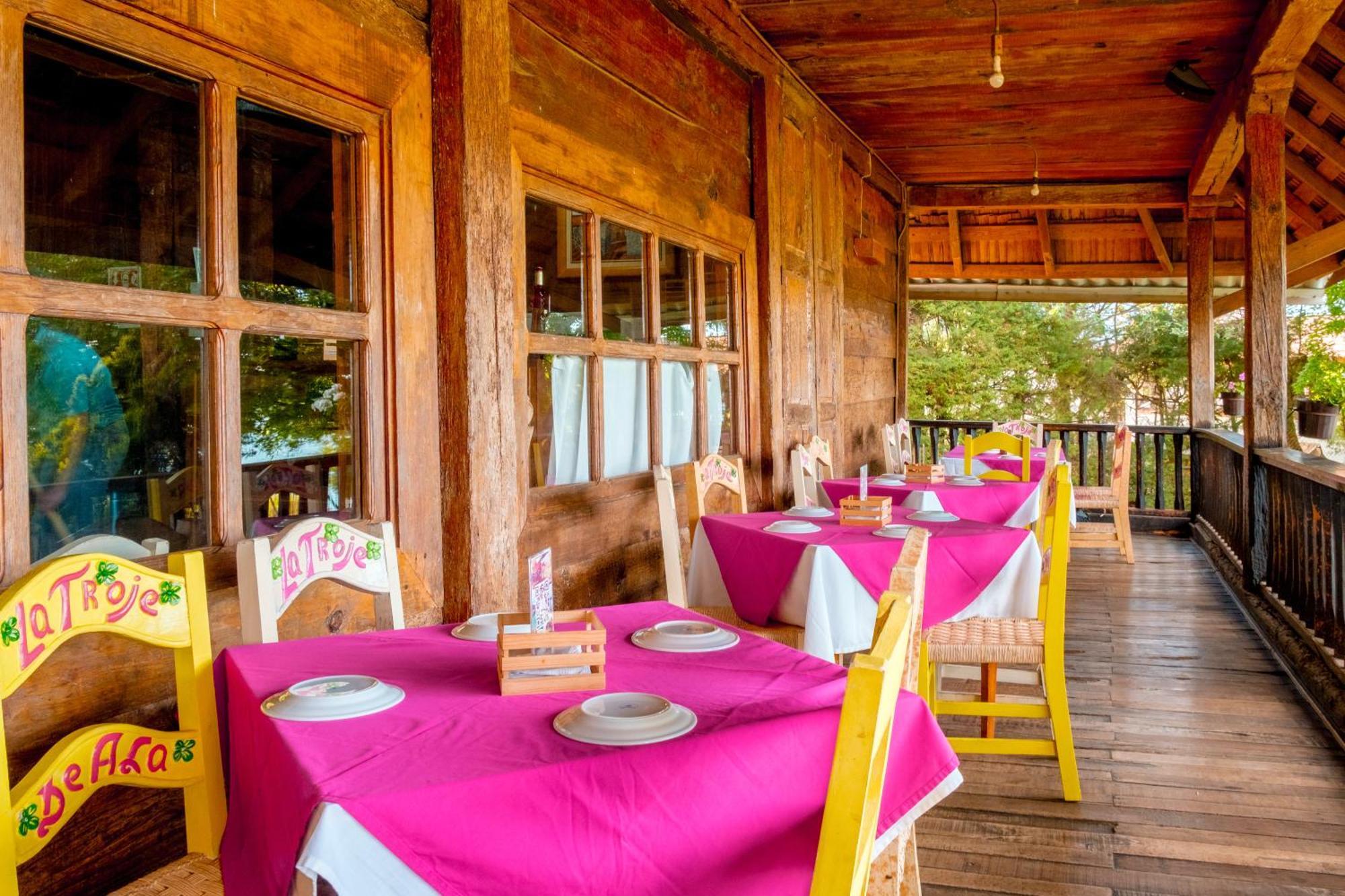 Zirahuen Forest And Resort Εξωτερικό φωτογραφία