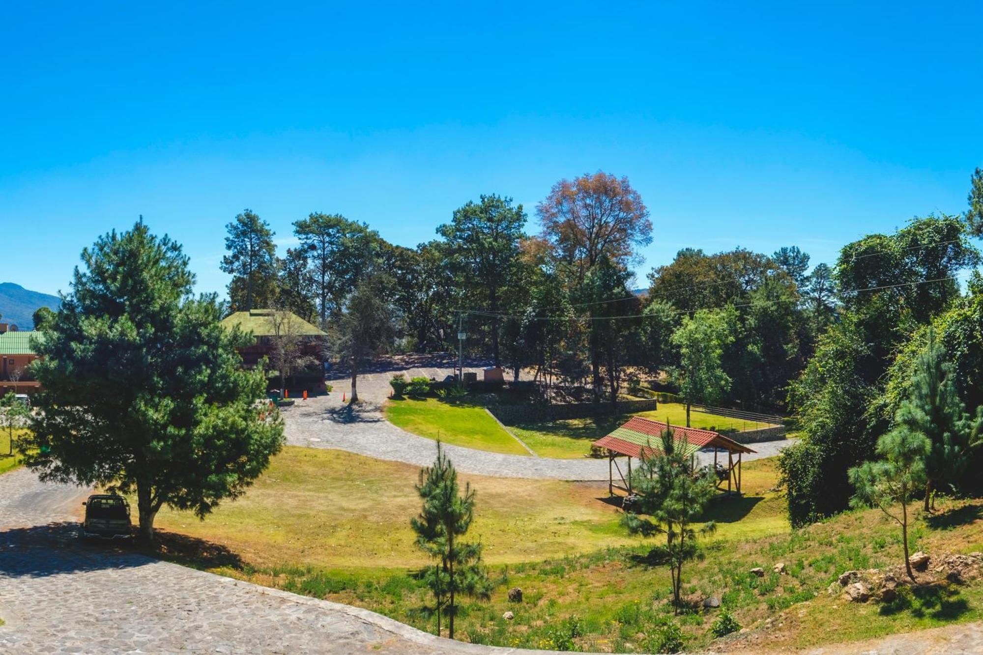 Zirahuen Forest And Resort Εξωτερικό φωτογραφία