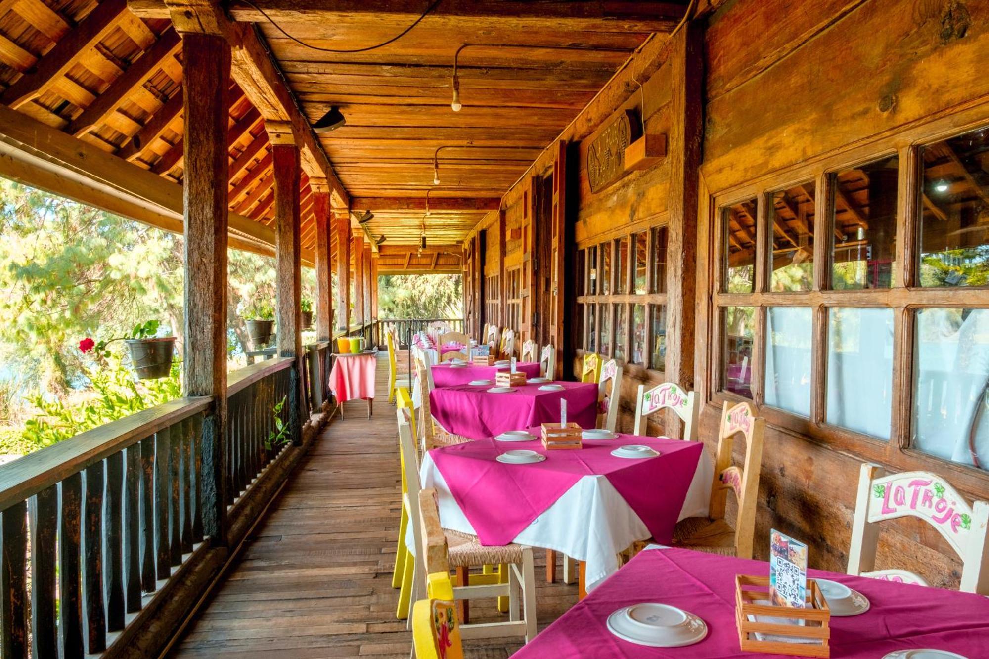 Zirahuen Forest And Resort Εξωτερικό φωτογραφία